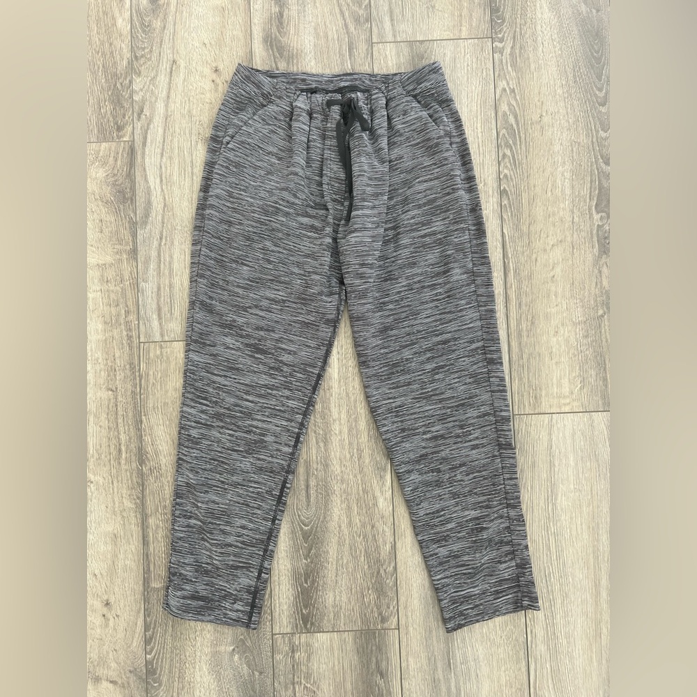 Lululemon Gray Black Jogger Straight Leg Pant